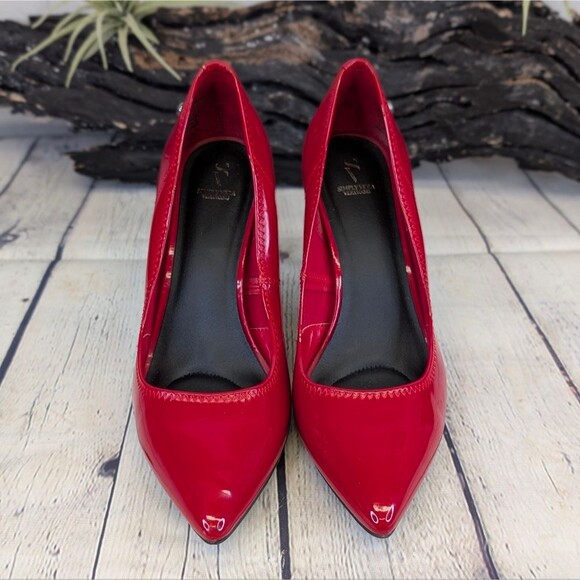 Simply Vera Vera Wang Stevie Red Patent Leather Pumps - Picture 2 of 11